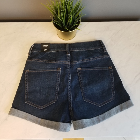 NWT Express jean shorts - Picture 3 of 5